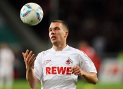 开云官网-公牛铁血防守绞杀快船，拉梅洛·鲍尔生涯之夜照亮联合中心