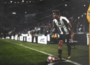 开云体育APP下载-王座边缘的独舞，米切尔生死时刻接管西决，国王险胜鹈鹕背后的唯一性启示