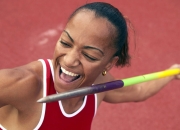 开云足球直播-绿茵场上的孔德定律，当爱尔兰的坚韧遇上乌拉圭的狂想