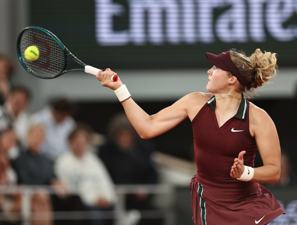 关于德国网球队爆冷日本网球队，瓦林卡完成帽子戏法的信息