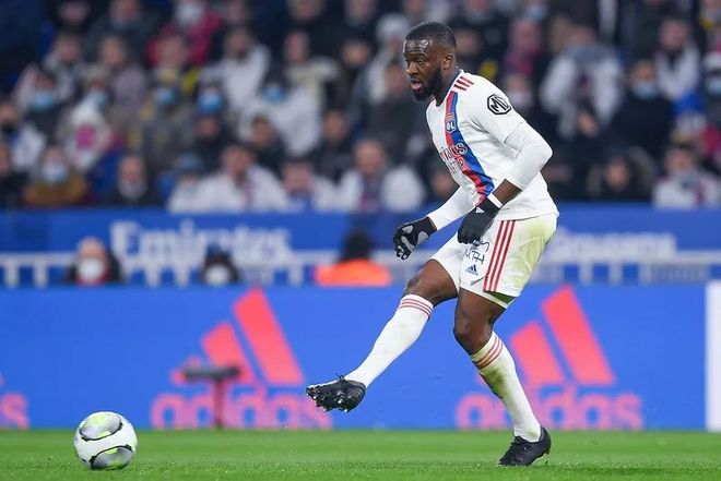 里尔主场迎战尼斯，力争取胜延续卫冕梦想