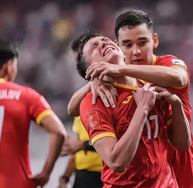 包含球队士气高涨，备战关键比赛的词条