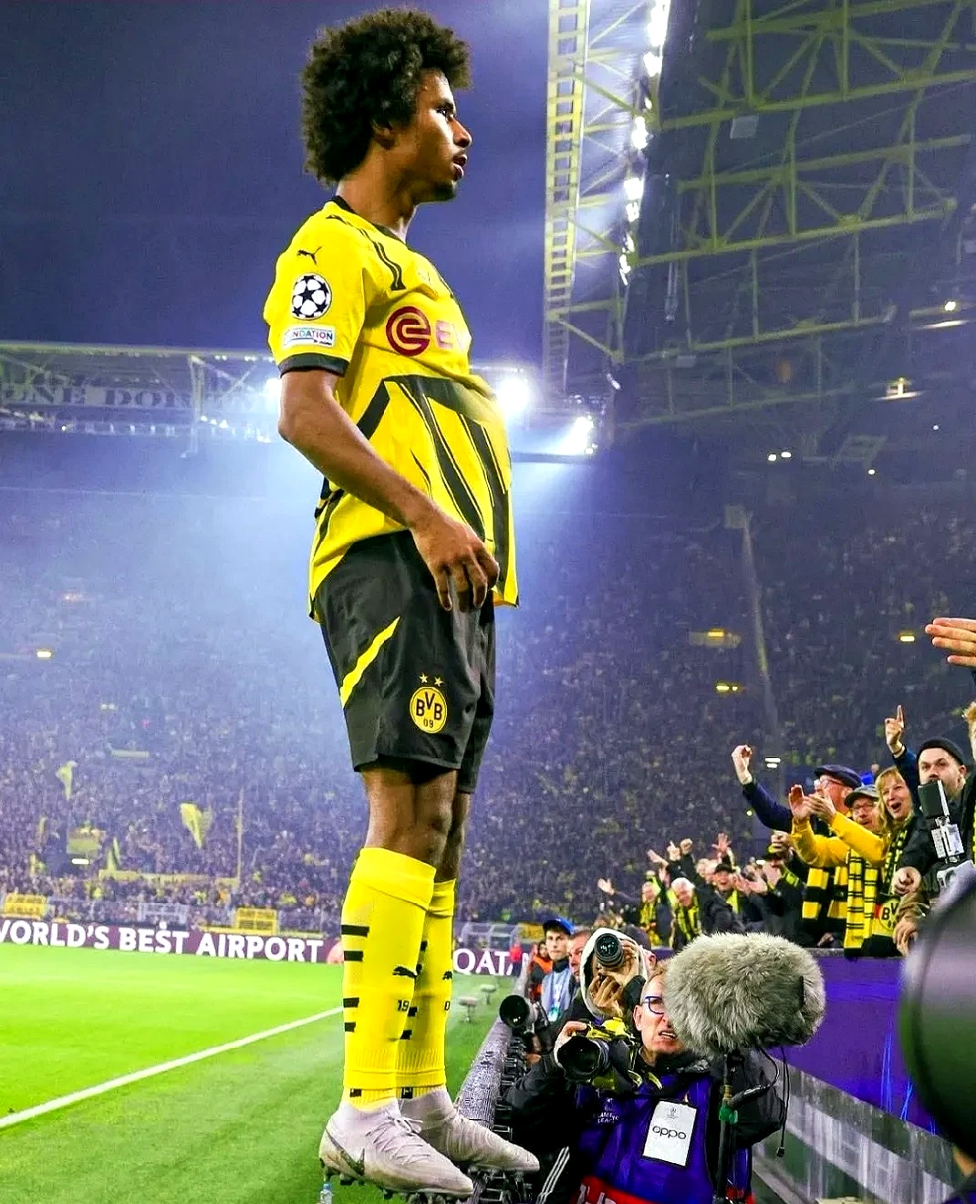 多特蒙德主力前锋复出，球队士气大振的简单介绍