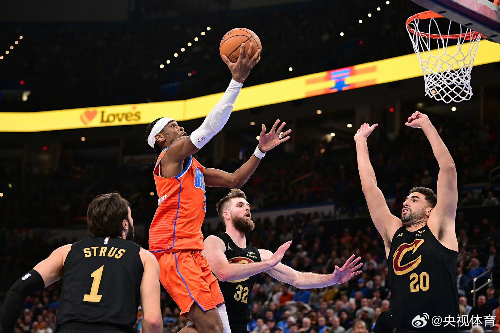 雷霆完胜勇士，字母哥状态火热的简单介绍