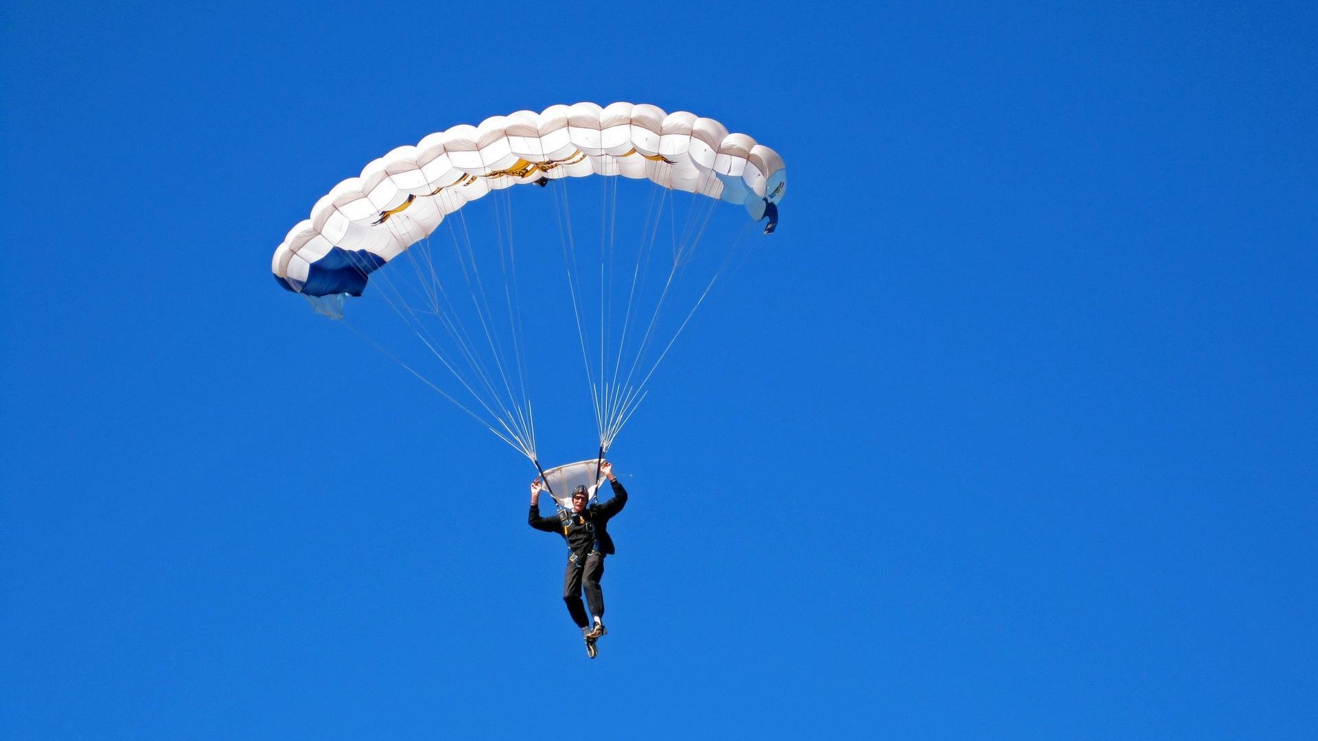 雷霆之巅,塔图姆关键一击定江山,国王巅峰对决见证新王诞生